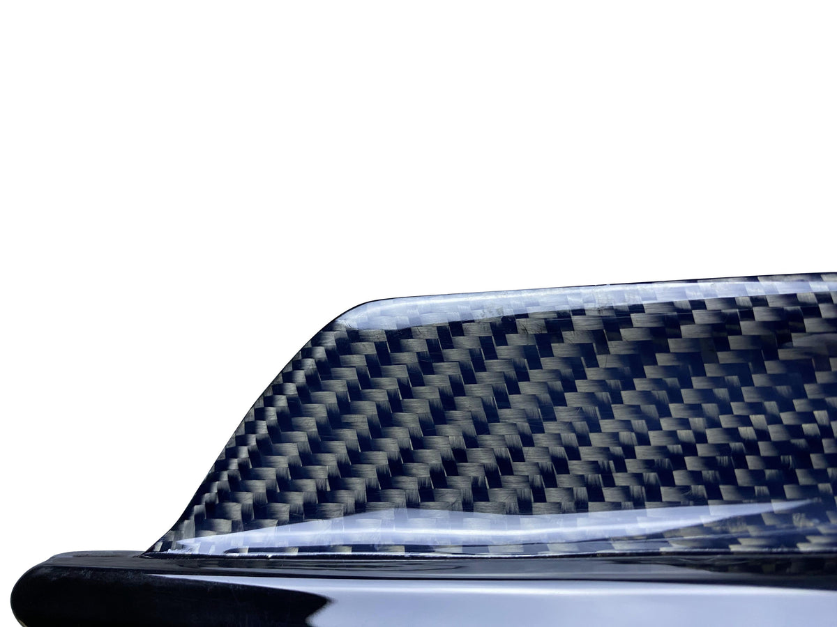 Carbon Seitenembleme aus PrePreg Carbon für BMW M2 Competition (F87)   FLOW DOWN®