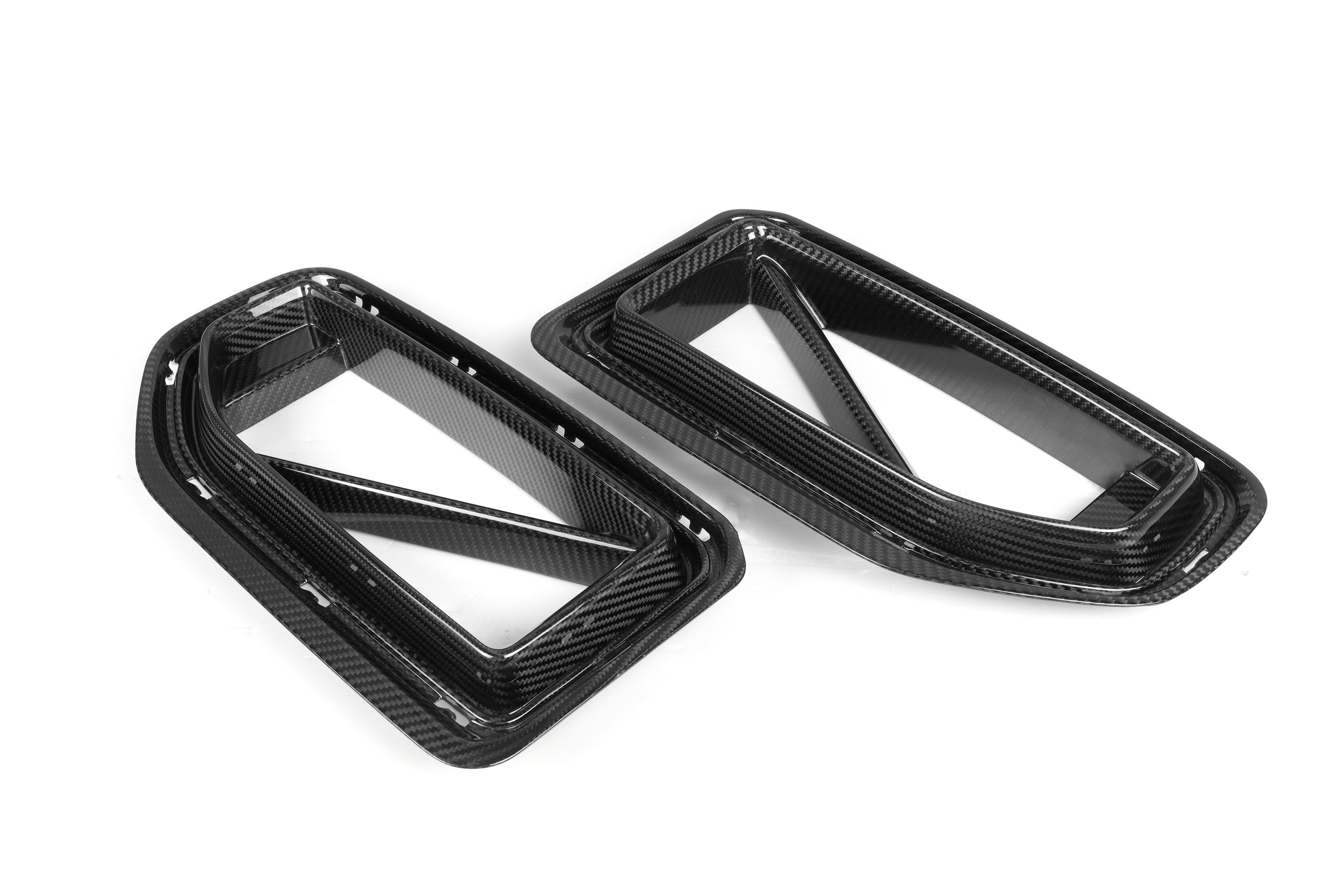 Front Nieren aus PrePreg Carbon für BMW M2 G87   FLOW DOWN®