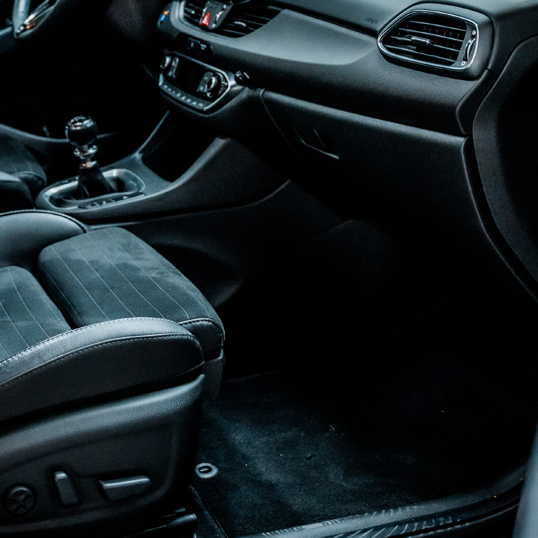 FLOW DOWN® Ambientebeleuchtung 2.0 Nachrüstung für Kia Stinger GT   FLOW DOWN®