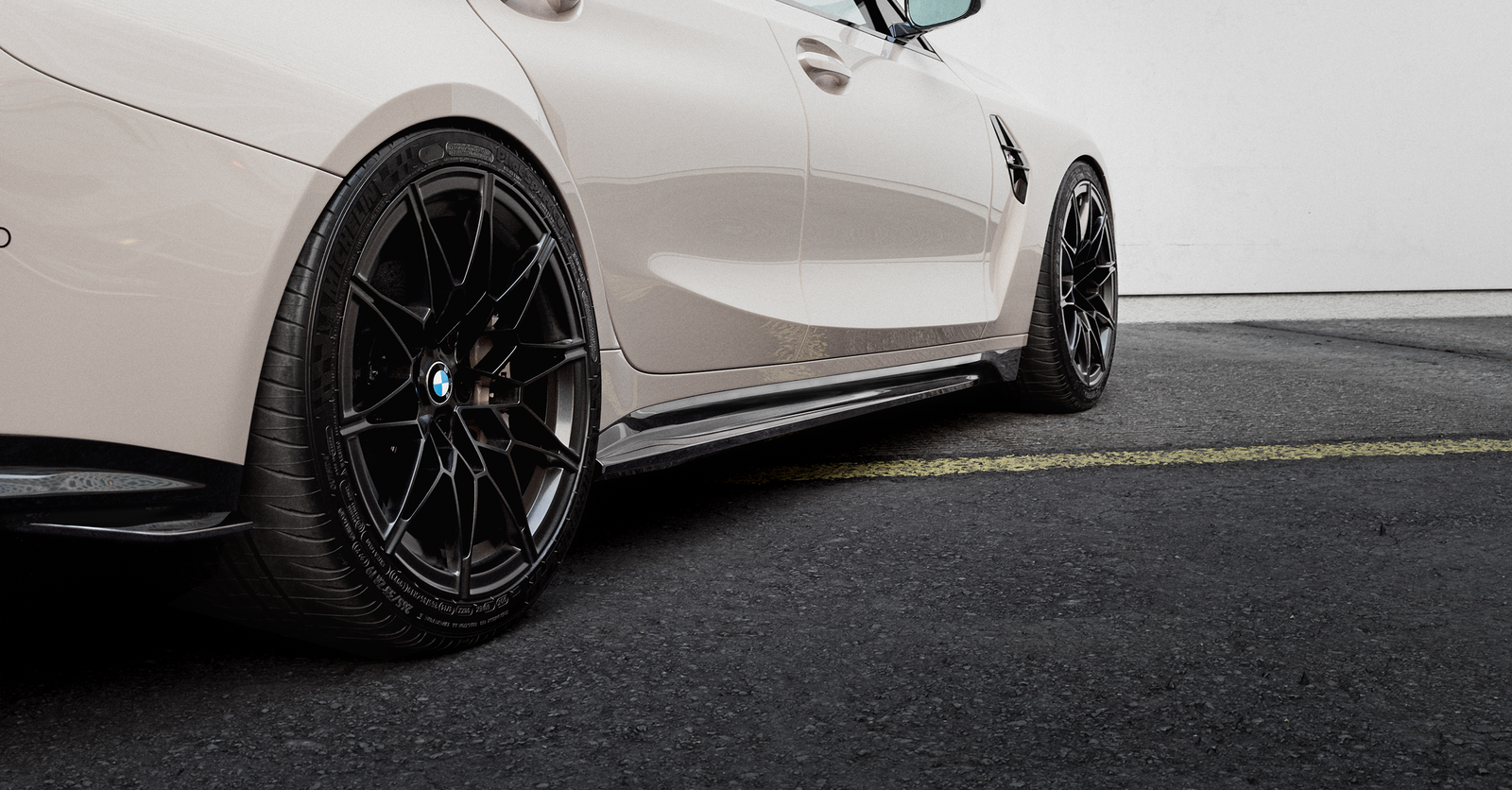 EVO-S Seitenschweller passend für BMW M3 G80 G81 in Glanzschwarz