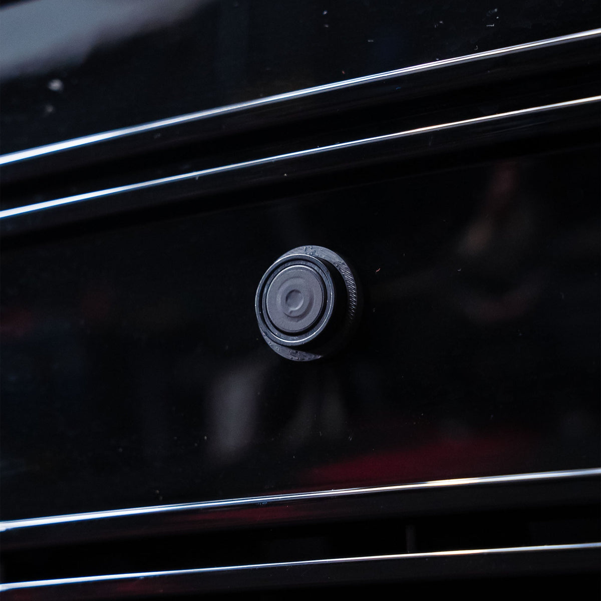 FLOW DOWN® Magnet Kennzeichenhalter für BMW 4er (G22)   FLOW DOWN®