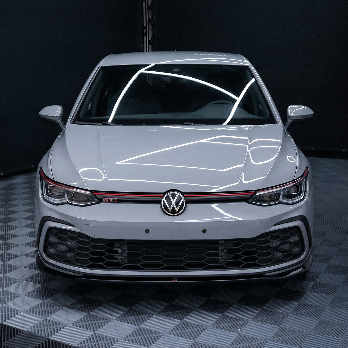 Magnet Kennzeichenhalter passend für VW Golf 8 GTI R   FLOW DOWN®