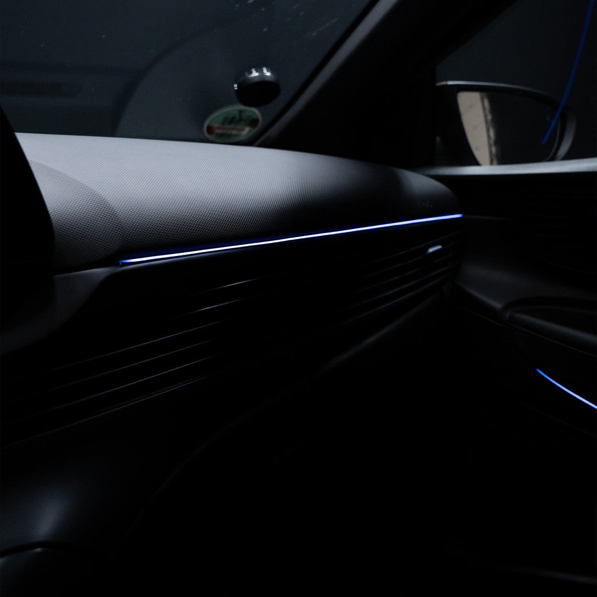 FLOW DOWN® Ambientebeleuchtung 2.0 Nachrüstung für Hyundai I20N   FLOW DOWN®