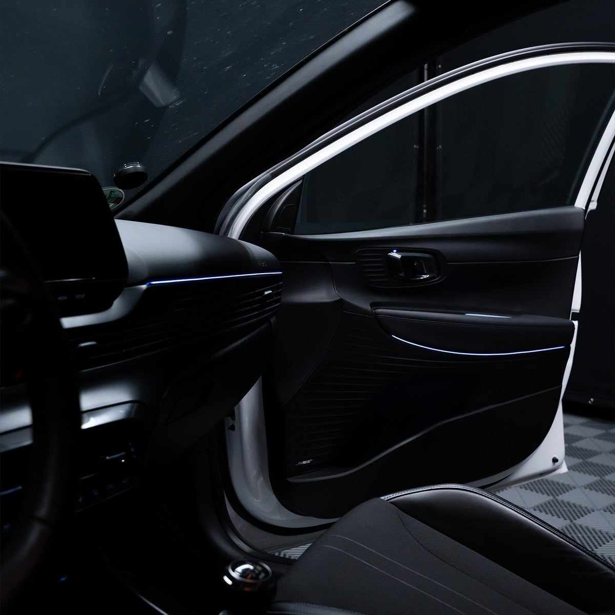 FLOW DOWN® Ambientebeleuchtung 2.0 Nachrüstung für Hyundai I20N   FLOW DOWN®