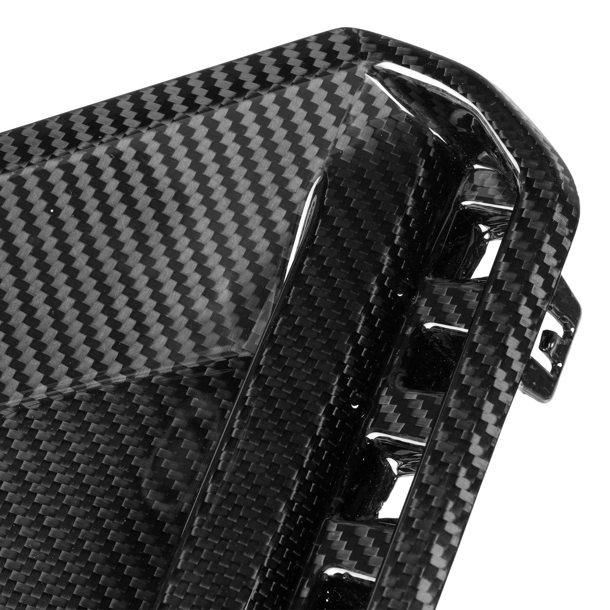 Heck Einsätze aus PrePreg Carbon für BMW M2 G87   FLOW DOWN®