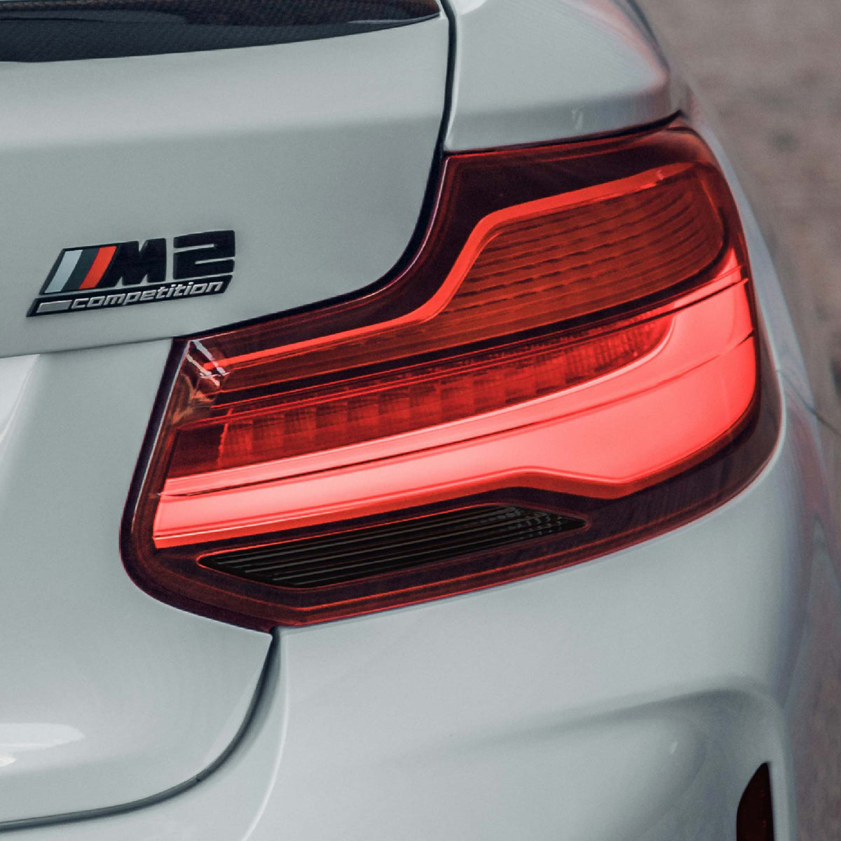 FLOW DOWN® Tönungsfolie für Rückleuchten & Reflektoren für BMW M2 (F87/F87C)   FLOW DOWN®