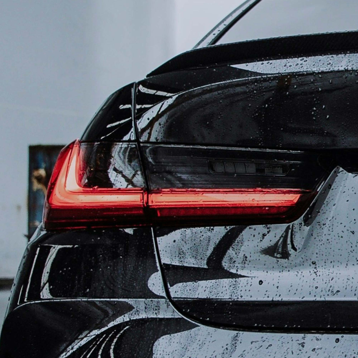 FLOW DOWN® Tönungsfolie für Rückleuchten & Reflektoren für BMW M3 G80   FLOW DOWN®