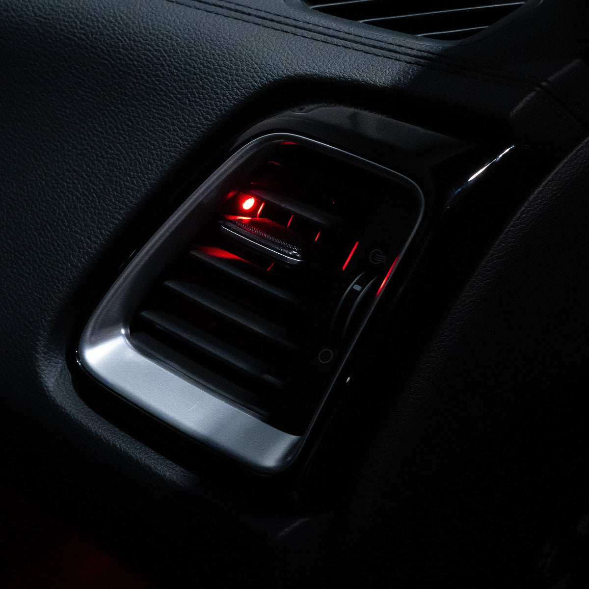 FLOW DOWN® Ambientebeleuchtung 2.0 Nachrüstung für Kia Ceed/Proceed GT   FLOW DOWN®