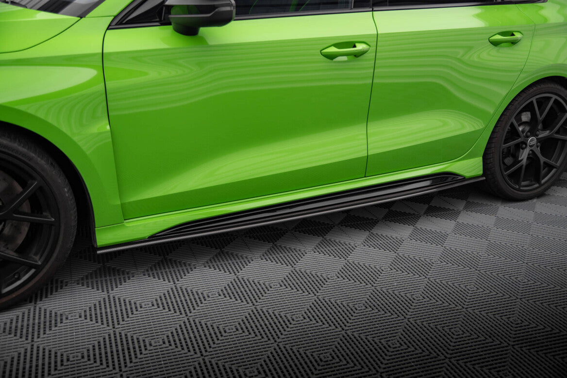 Carbon Fiber Seitenschweller für Audi RS3 Limousine 8Y   Maxton Design
