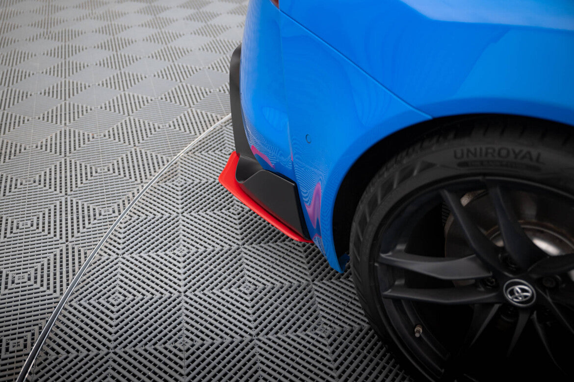 Heck Flaps V.2 Schwarz Hochglanz passend für Toyota Supra Mk5 seitlich