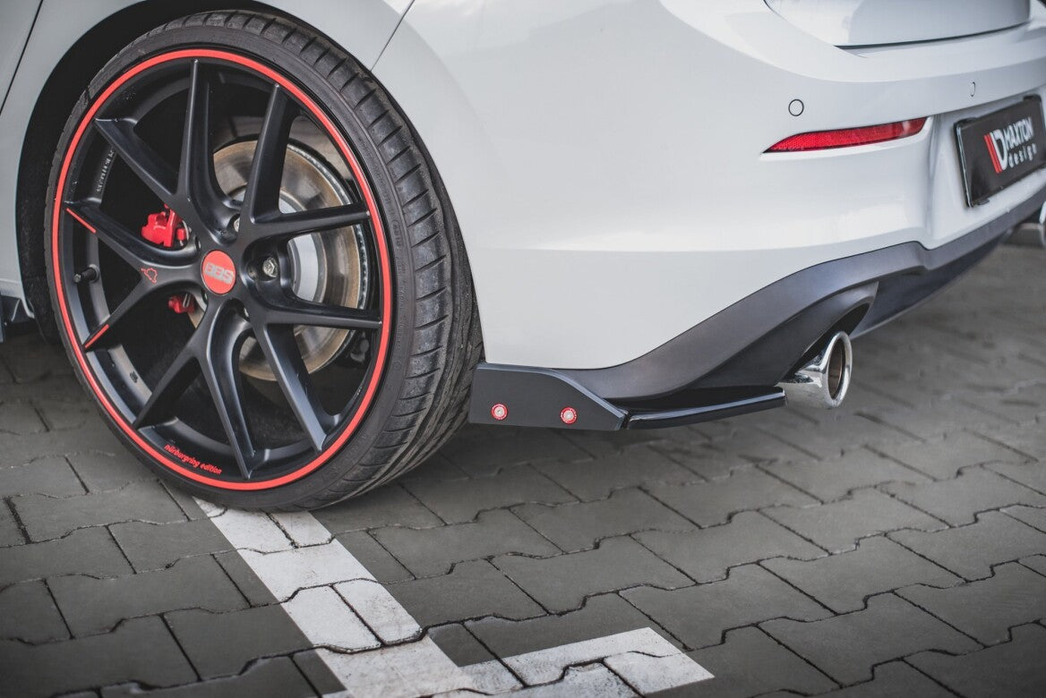 Heck Ansatz Flaps Diffusor +Flaps V.2 für VW Golf 8 GTI   Maxton Design