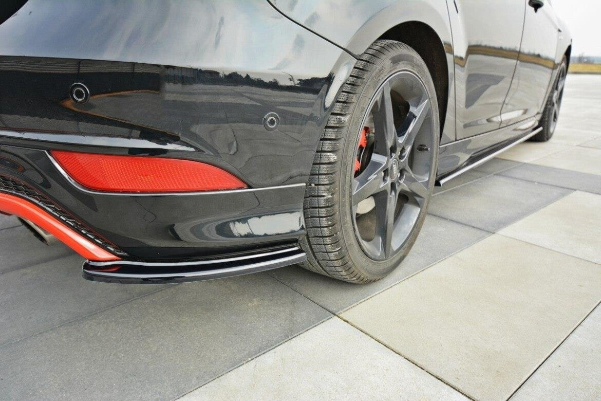 Heck Ansatz Flaps Diffusor für Ford Focus ST-Line Mk3 FL   Maxton Design