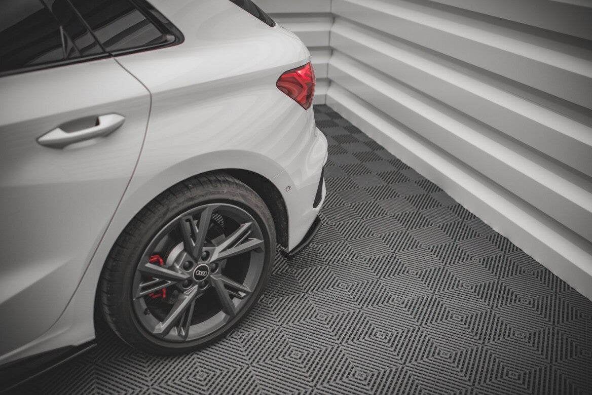 Heck Ansatz Flaps Diffusor V.1 für Audi S3 8Y   Maxton Design