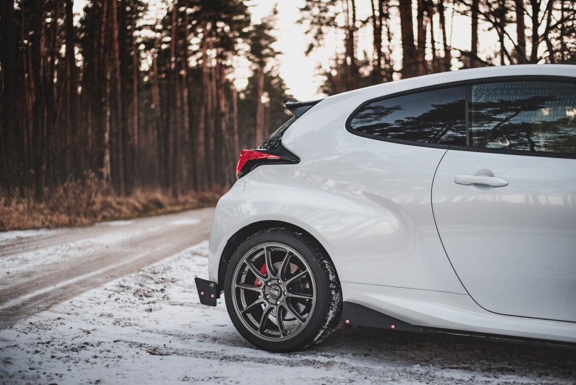 Heck Ansatz Flaps Diffusor V.2 +Flaps für Toyota GR Yaris   Maxton Design