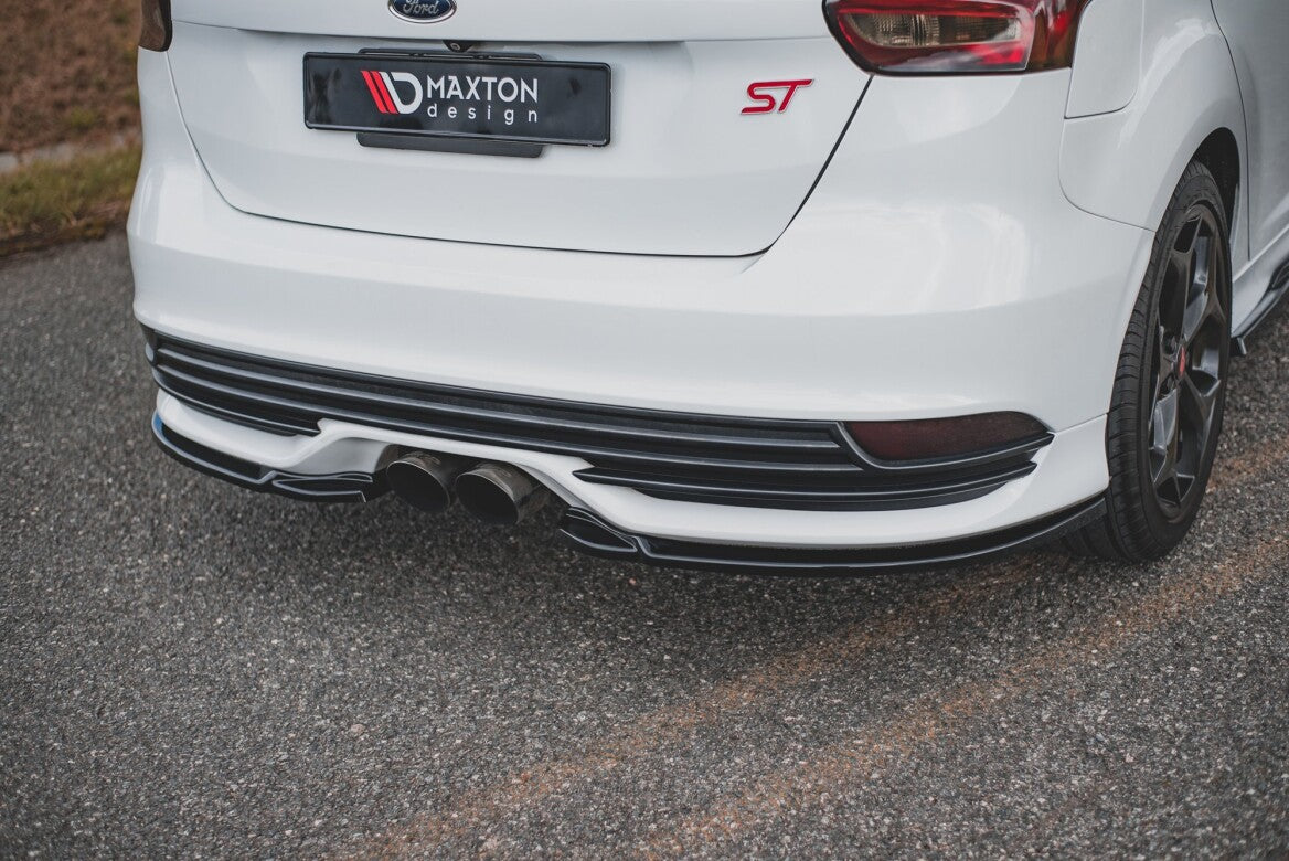 Heck Ansatz Flaps Diffusor V.2 für Ford Focus ST Mk3 Facelift   Maxton Design