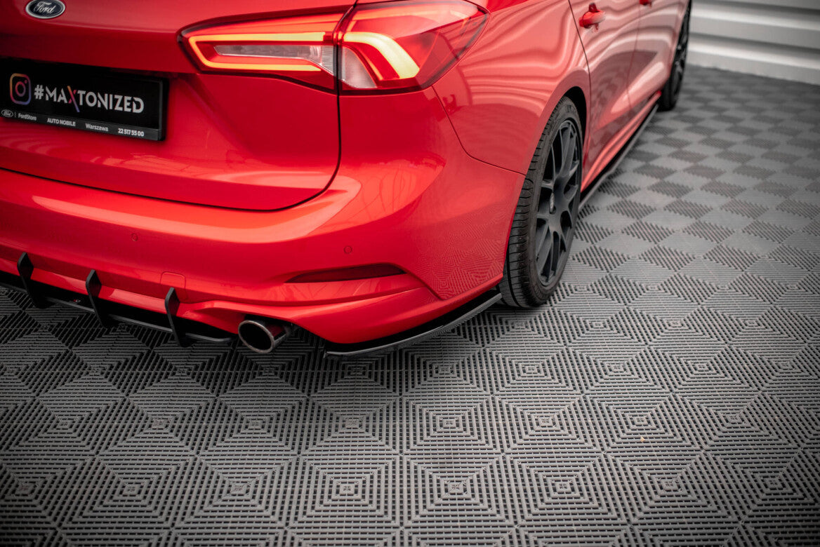 Heck Ansatz Flaps Diffusor V.5 für Ford Focus Kombi ST-Line Mk4   Maxton Design