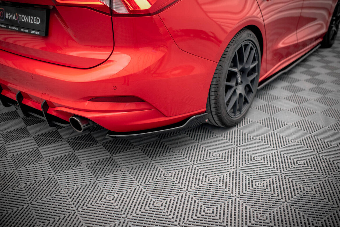 Heck Ansatz Flaps Diffusor V.6 für Ford Focus Kombi ST-Line Mk4   Maxton Design
