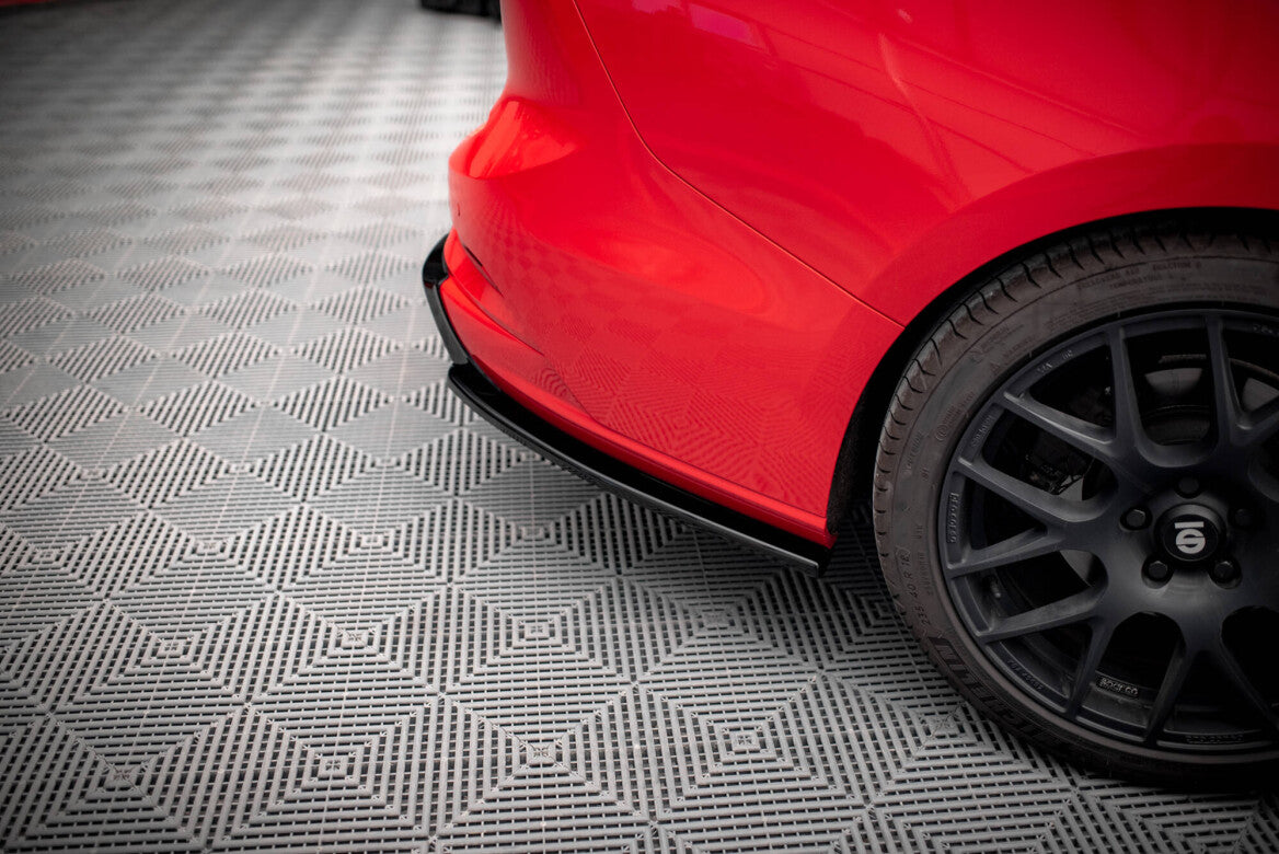 Heck Ansatz Flaps Diffusor V.7 für Ford Focus Kombi ST-Line Mk4   Maxton Design