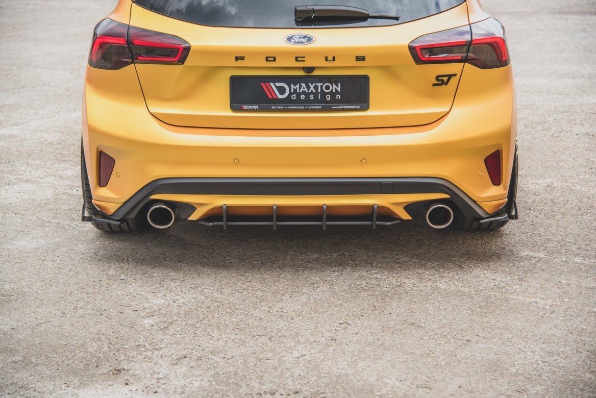Hintere Seiten Flaps für Ford Focus ST Mk4   Maxton Design