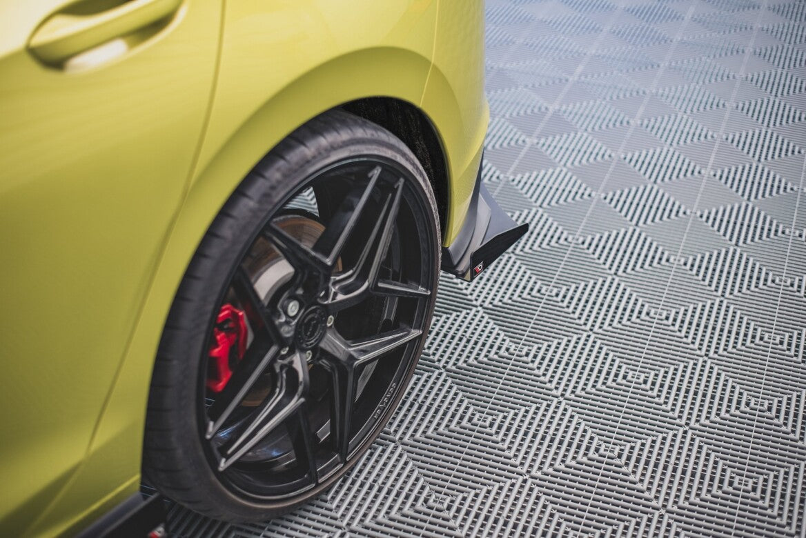 Heck Stoßstangen Flaps / Wings für VW Golf 8 GTI Clubsport   Maxton Design