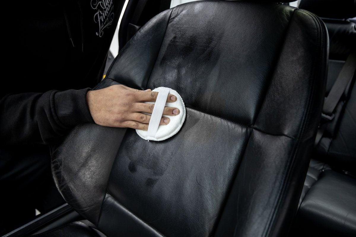 Hide Conditioner   Auto Finesse