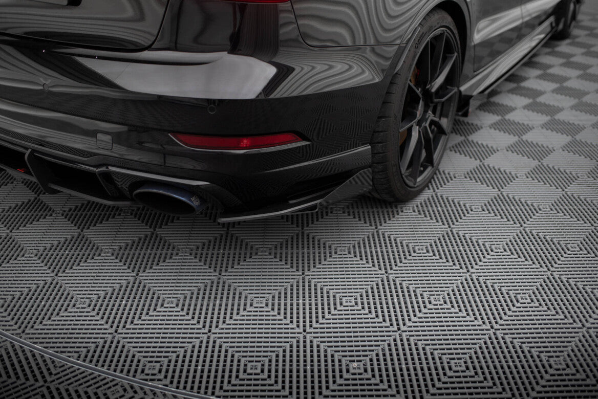 Hintere Seiten Flaps für Audi RS3 Limousine 8V Facelift   Maxton Design