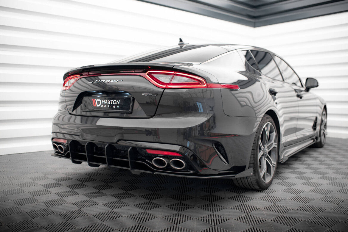 Hintere Seiten Flaps für Kia Stinger GT-Line   Maxton Design