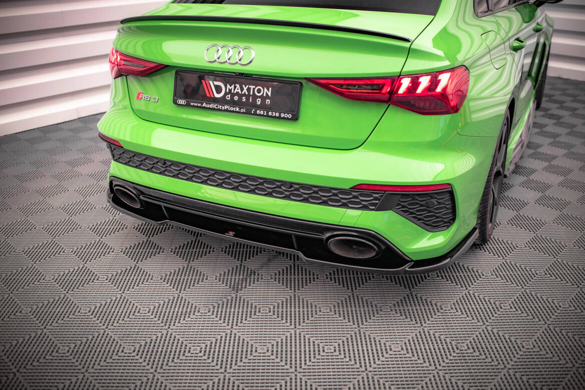 Mittlerer Cup Diffusor Heck Ansatz für Audi RS3 Limousine 8Y   Maxton Design