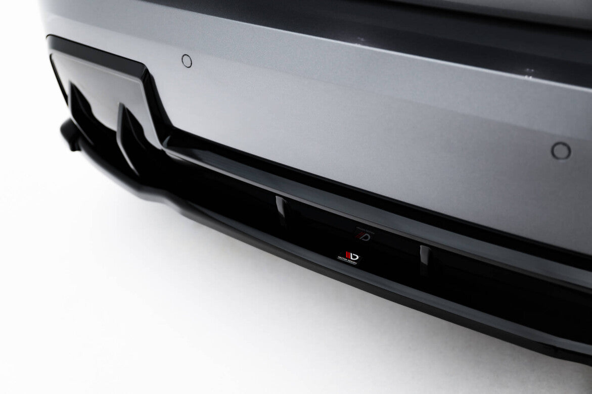 Mittlerer Cup Diffusor Heck Ansatz für BMW 1er M-Paket F70   Maxton Design