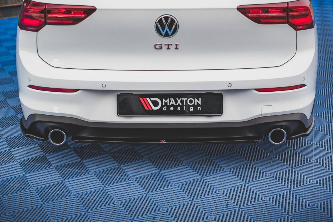 Mittlerer Cup Diffusor Heck Ansatz für VW Golf 8 GTI   Maxton Design