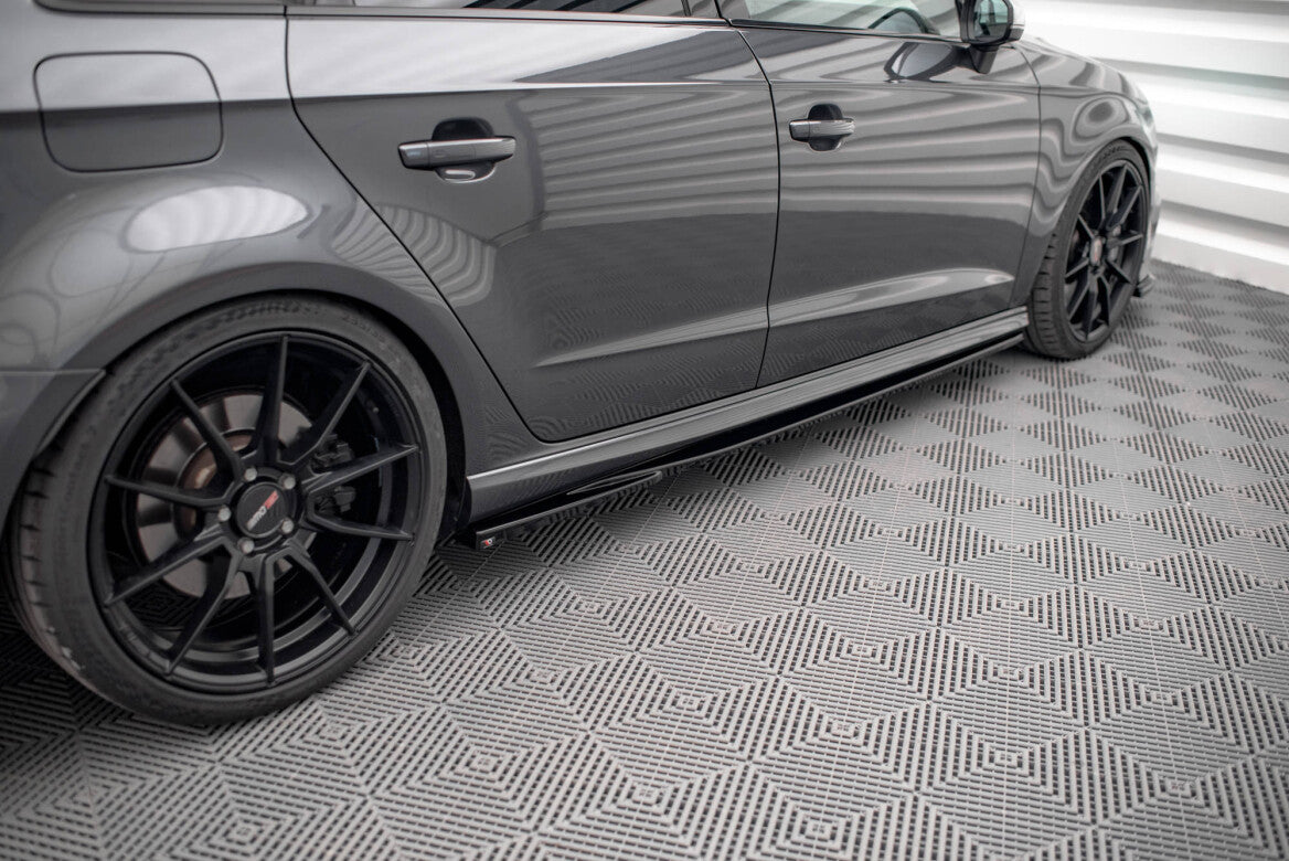 Seitenschweller Ansatz Cup Leisten für Audi S3 Sportback 8V Facelift   Maxton Design