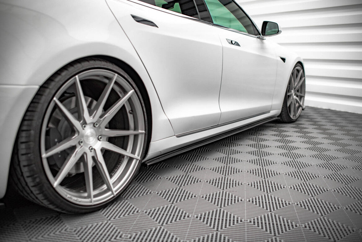 Seitenschweller Ansatz Cup Leisten für Tesla Model S FL   Maxton Design