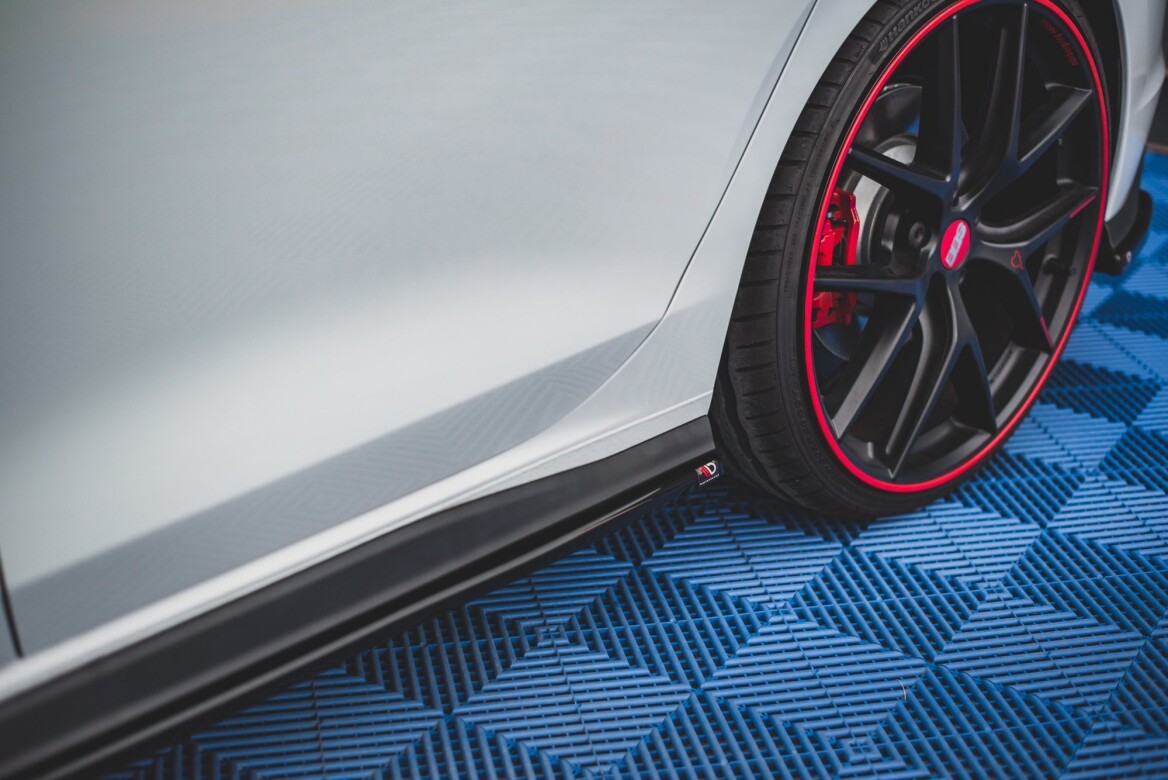 Seitenschweller Ansatz Cup Leisten für VW Golf 8 GTI   Maxton Design
