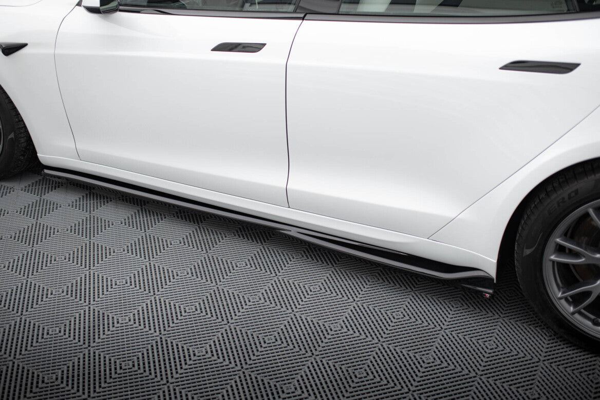 Seitenschweller Ansatz Cup Leisten V.1 für Tesla Model S Plaid Mk1 FL   Maxton Design