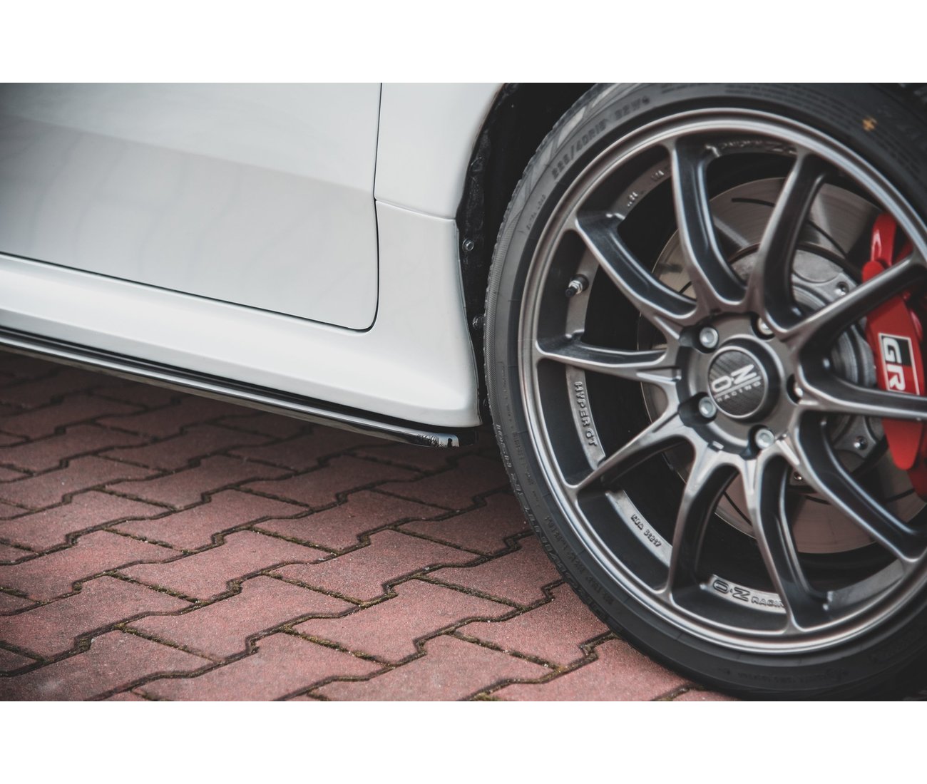 Seitenschweller V.1 für Toyota GR Yaris   Maxton Design