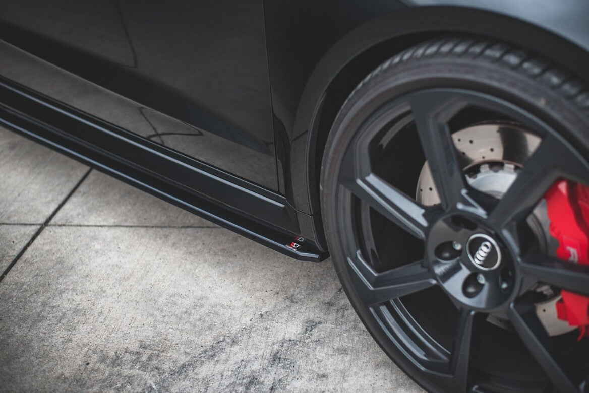 Seitenschweller Ansatz Cup Leisten V.2 für Audi RS3 8V Sportback Facelift   Maxton Design