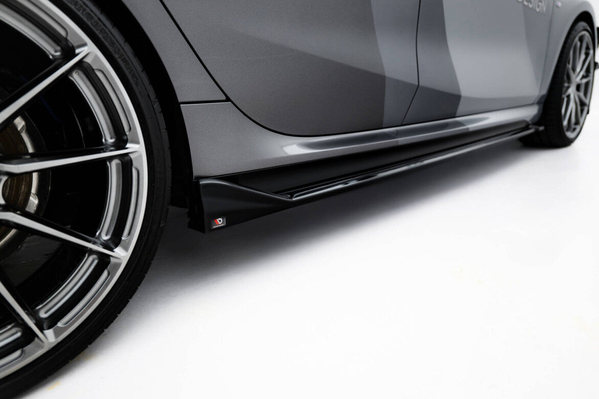 Seitenschweller Ansatz Cup Leisten V.2 für BMW M135i / 1 M-Paket F70   Maxton Design