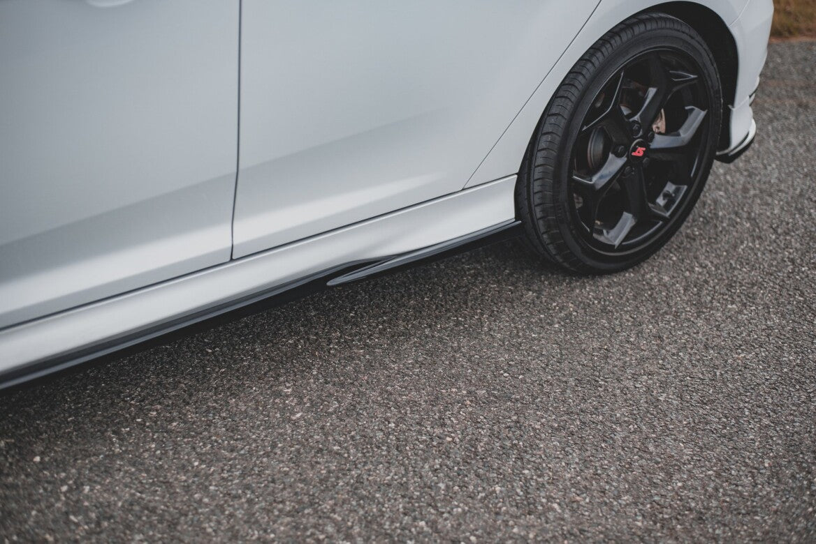 Seitenschweller Ansatz Cup Leisten V.2 für Ford Focus ST Mk3   Maxton Design