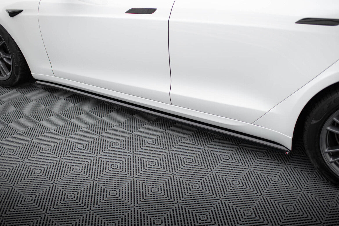 Seitenschweller Ansatz Cup Leisten V.2 für Tesla Model S Plaid Mk1 FL   Maxton Design