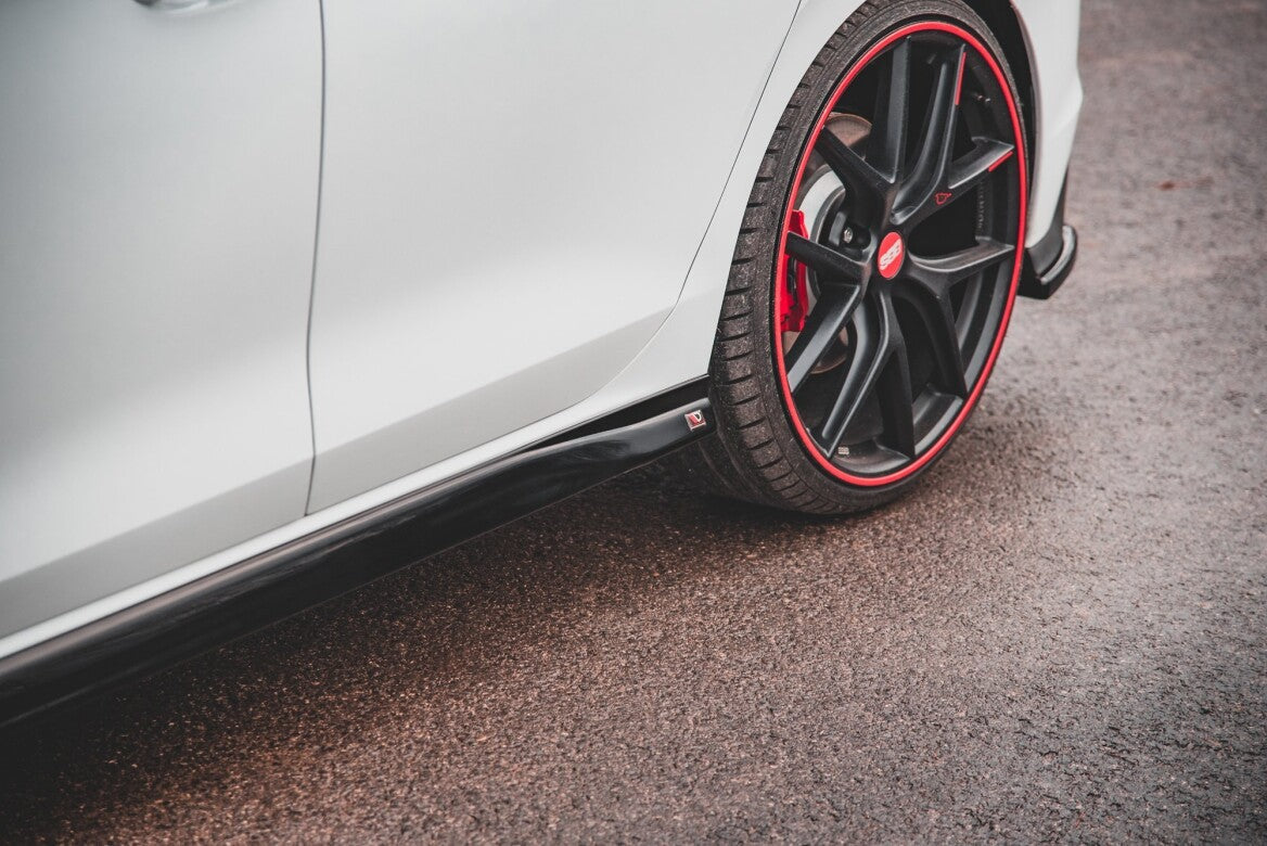Seitenschweller Ansatz Cup Leisten V.3 für VW Golf 8 GTI   Maxton Design