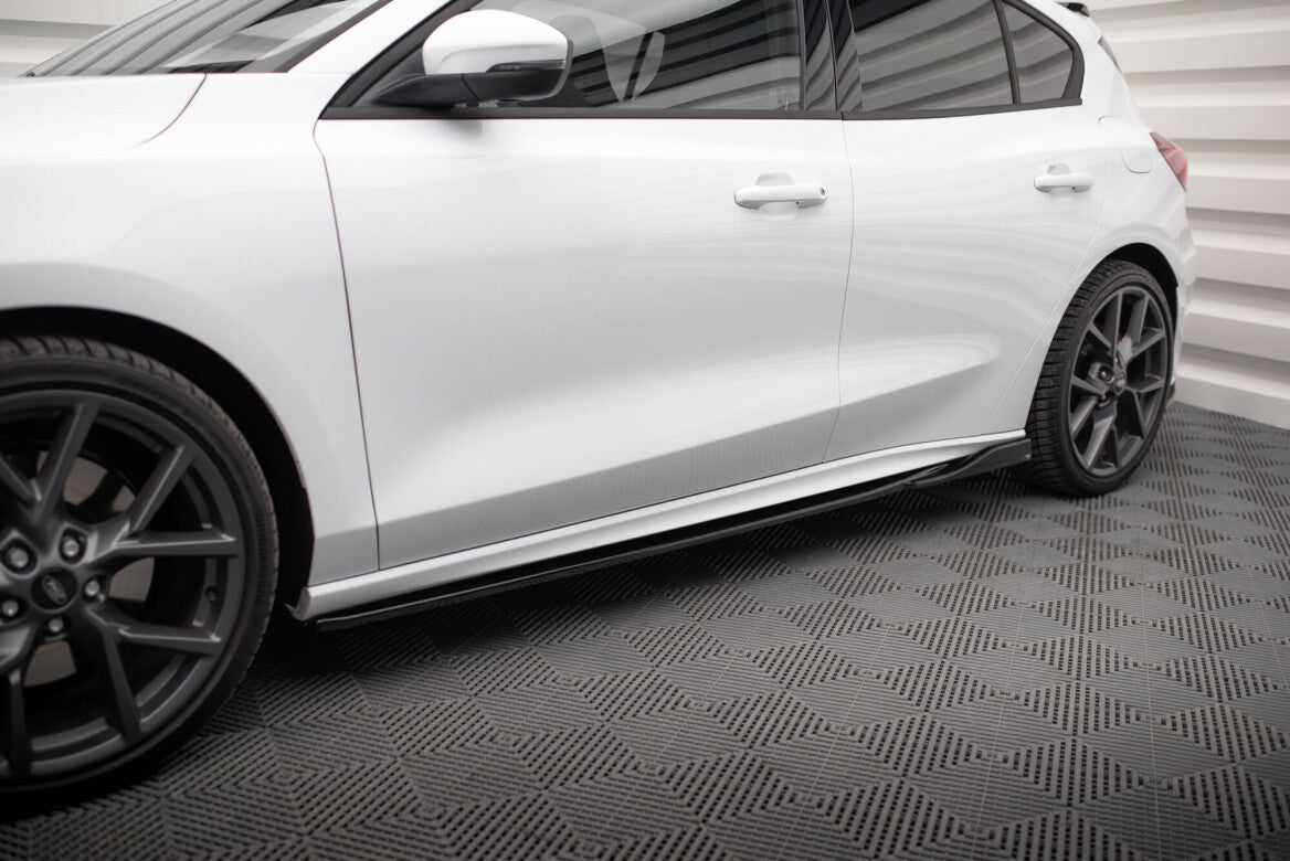 Seitenschweller Ansatz Cup Leisten V.4 für Ford Focus ST / ST-Line Mk4   Maxton Design