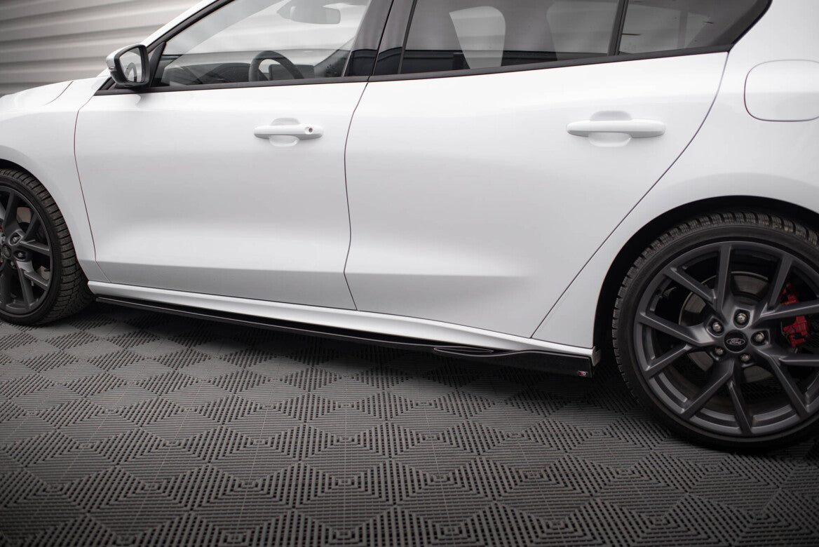 Seitenschweller Ansatz Cup Leisten V.4 für Ford Focus ST / ST-Line Mk4   Maxton Design