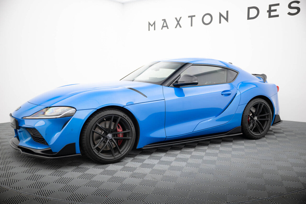 Seitenschweller Ansatz Cup Leisten V.2 Schwarz Hochglanz passend für Toyota Supra Mk5 Lieferumfang