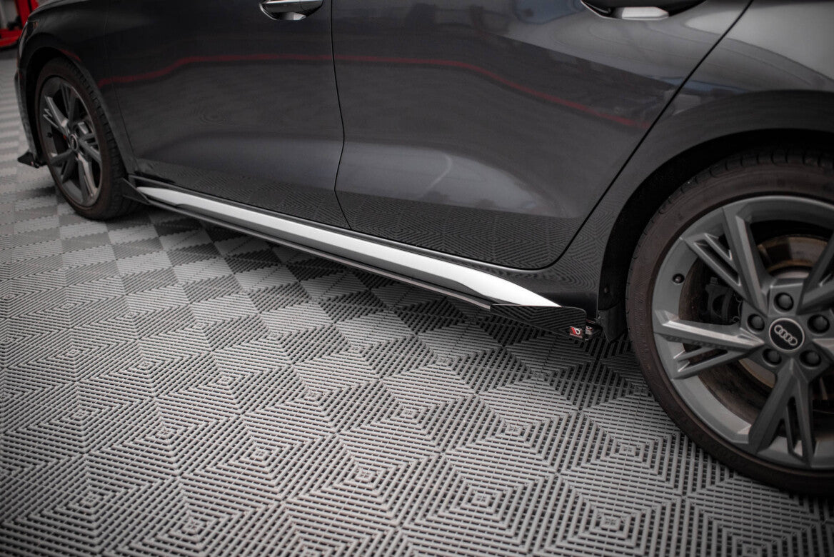 Seitenschweller Flaps für Audi S3/A3 S-Line 8Y   Maxton Design