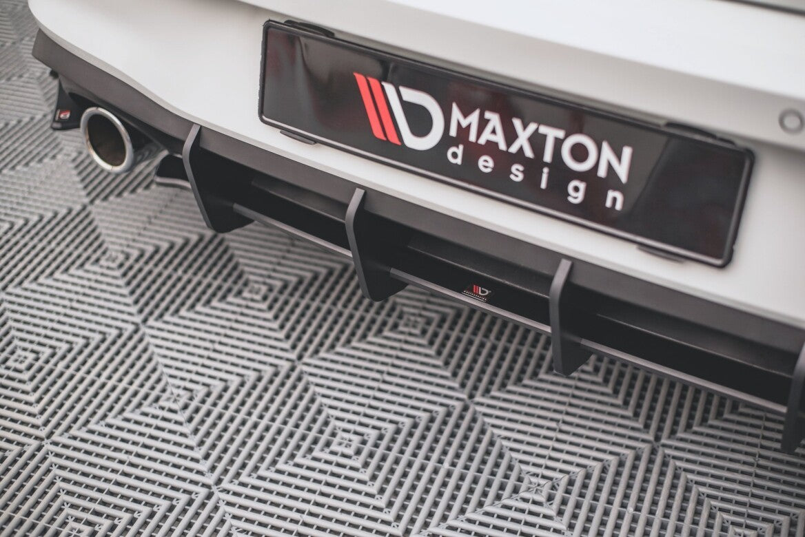Street Pro Heckschürze Heck Ansatz Diffusor V.1 für VW Golf 8 GTI   Maxton Design
