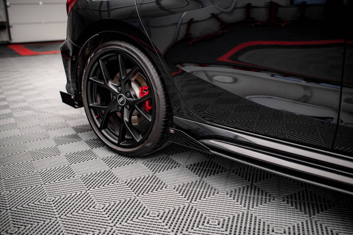 Street Pro Seitenschweller Ansatz Cup Leisten für Audi RS3 Sportback 8Y   Maxton Design