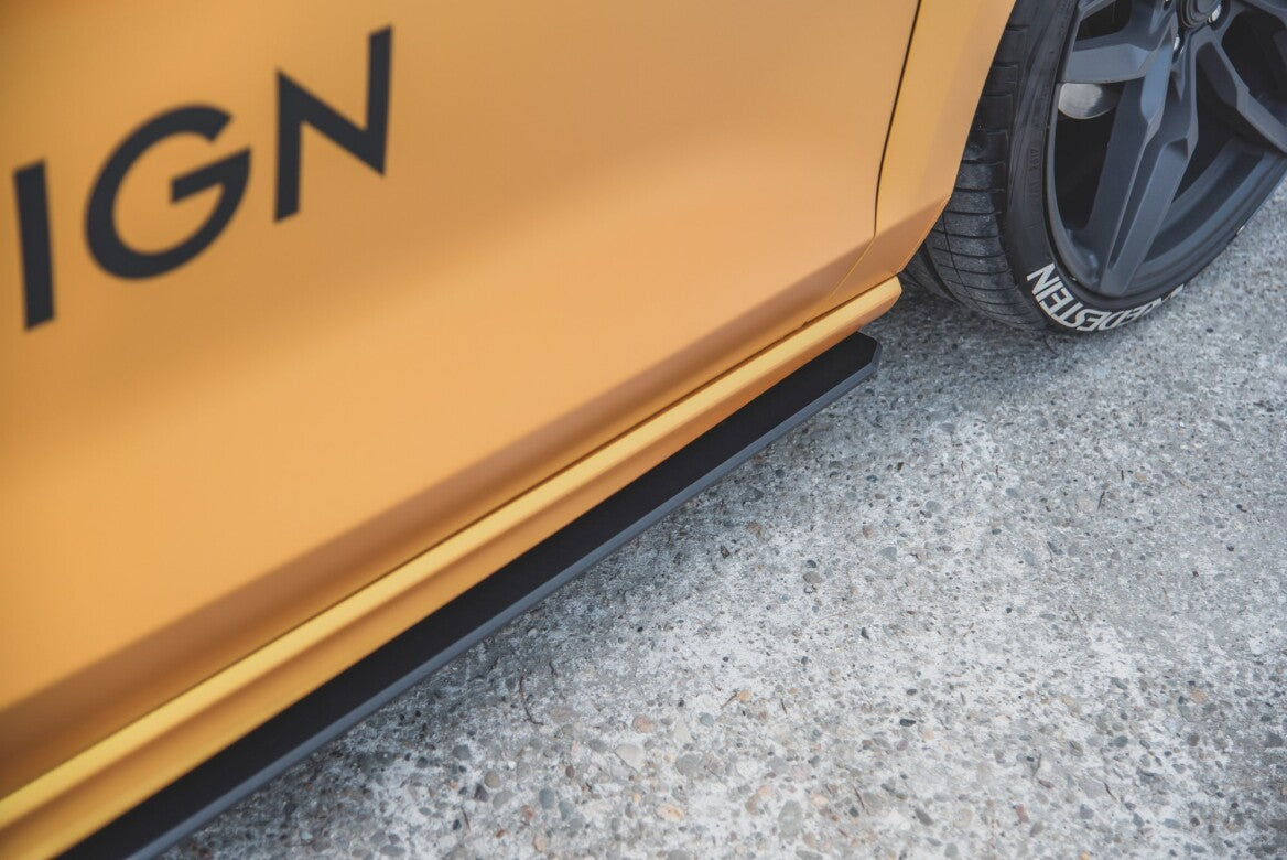 Street Pro Seitenschweller Ansatz Cup Leisten für Ford Focus ST / ST-Line Mk4   Maxton Design