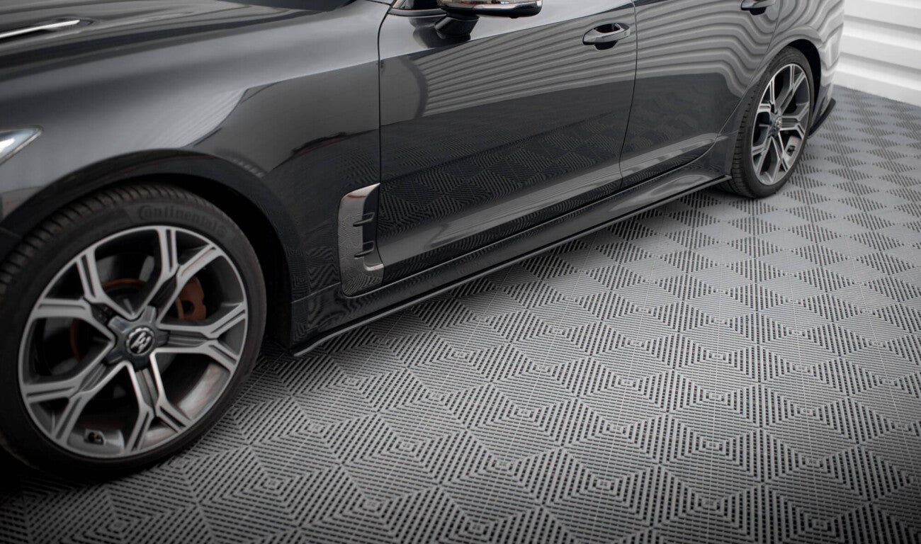 Street Pro Seitenschweller Ansatz Cup Leisten für Kia Stinger GT-Line   Maxton Design