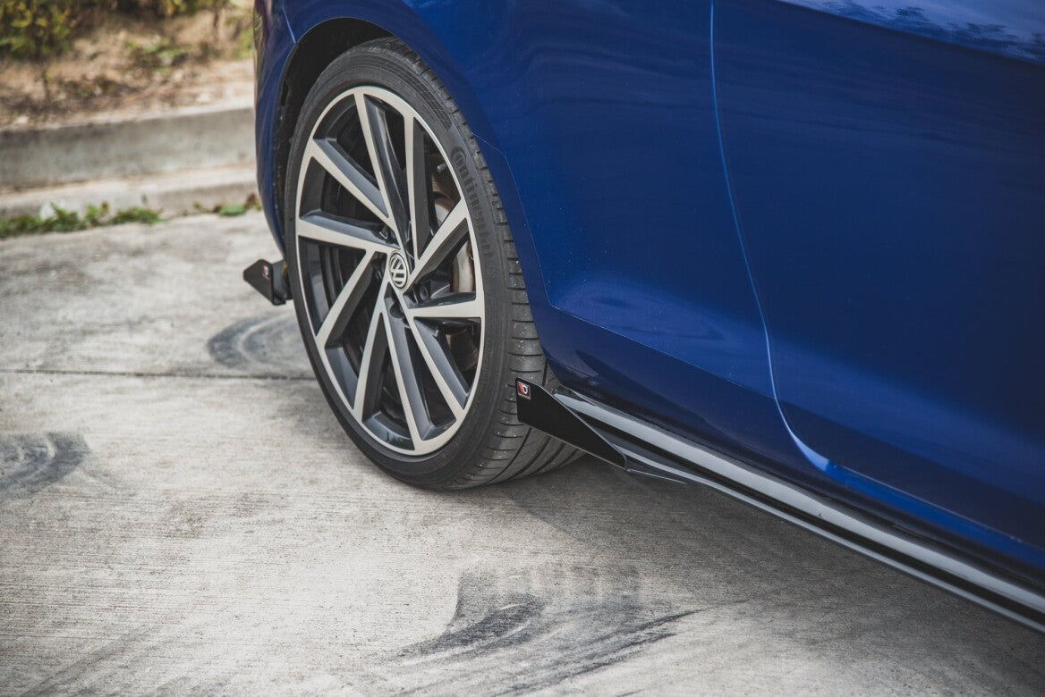 Street Pro Seitenschweller Ansatz Cup Leisten für VW Golf 7 R Facelift   Maxton Design