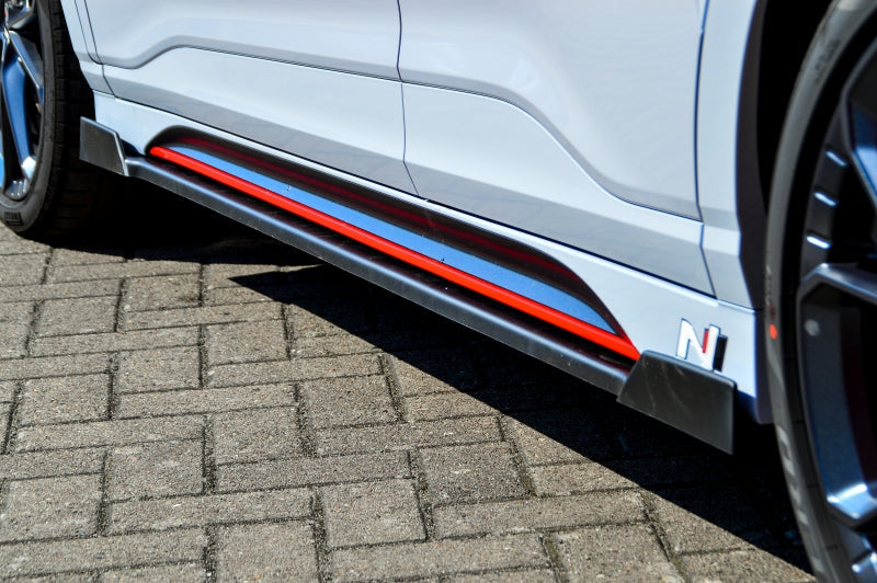 CUP Seitenschweller mit Wing vorne und hinten für Hyundai Kona N + N-Line   Ingo-Noak